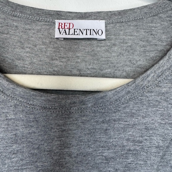 RED Valentino Gray Tee with Pink Puffed Sleeve Bows - Picture 5 of 14